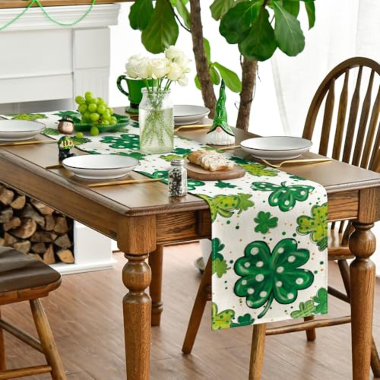 Watercolor Shamrock St. Patrick's Day Table Runner, Seasonal Spring Holiday Kitchen Dining Table Decoration for Indoor Outdoor Home Party Decor 13 x 72 Inch